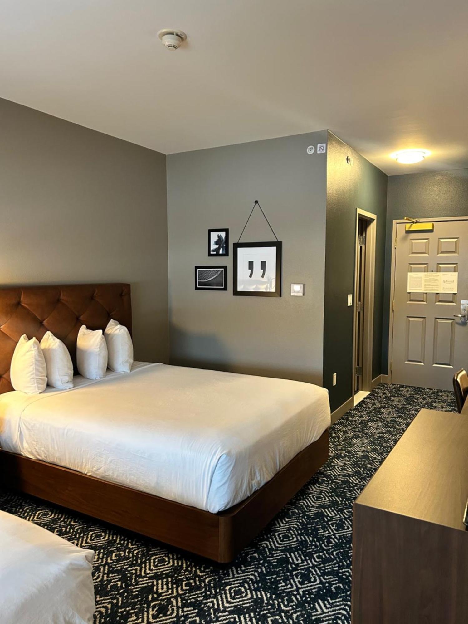 Four Points By Sheraton Bedford Manchester Airport Екстер'єр фото