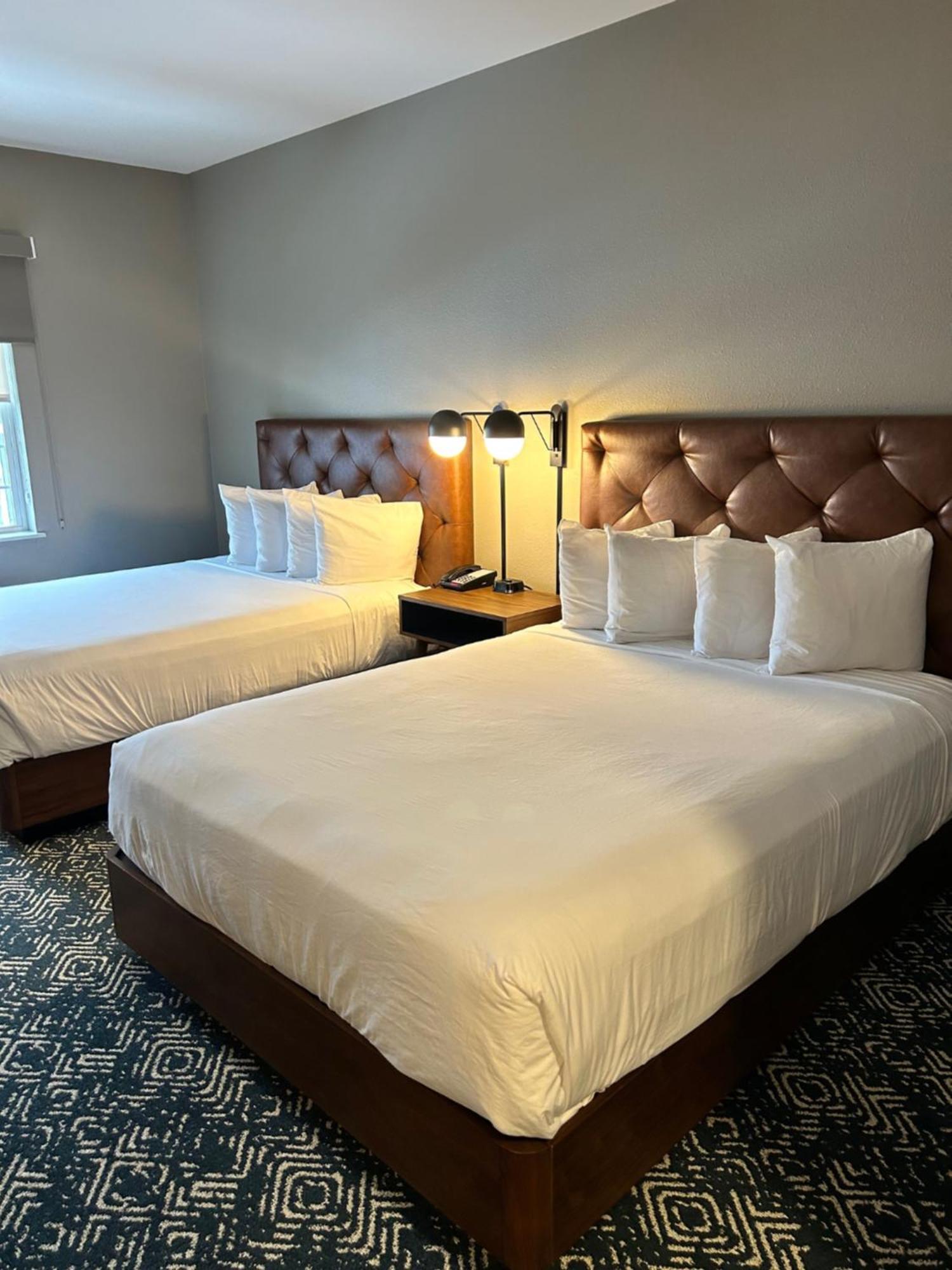 Four Points By Sheraton Bedford Manchester Airport Екстер'єр фото