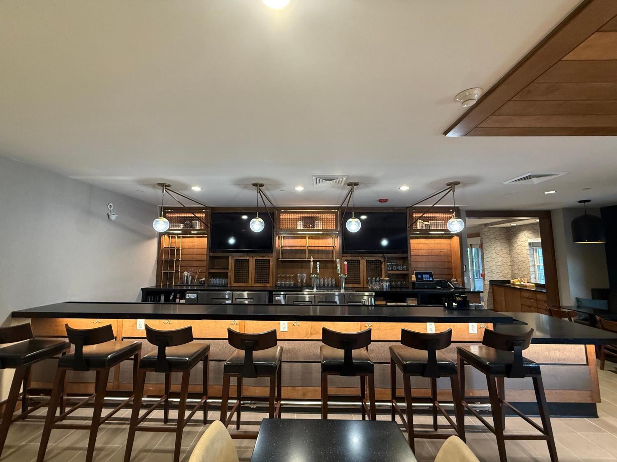 Four Points By Sheraton Bedford Manchester Airport Екстер'єр фото